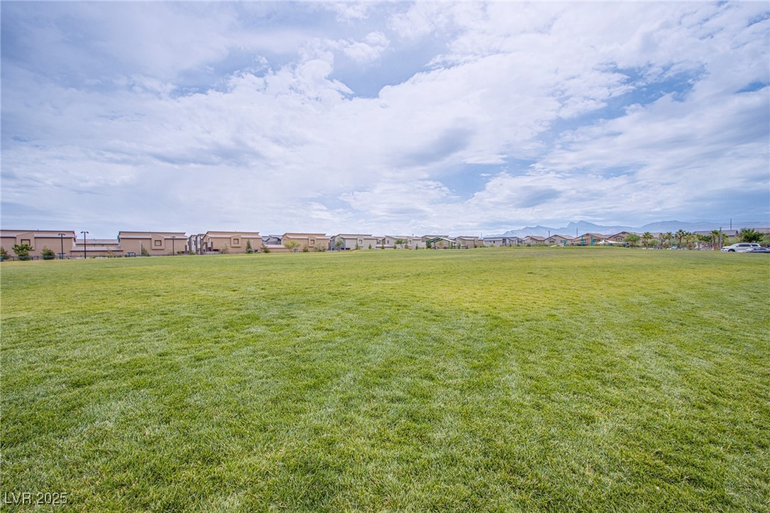 7517 Crested Moon Street, North Las Vegas, Nevada image 33