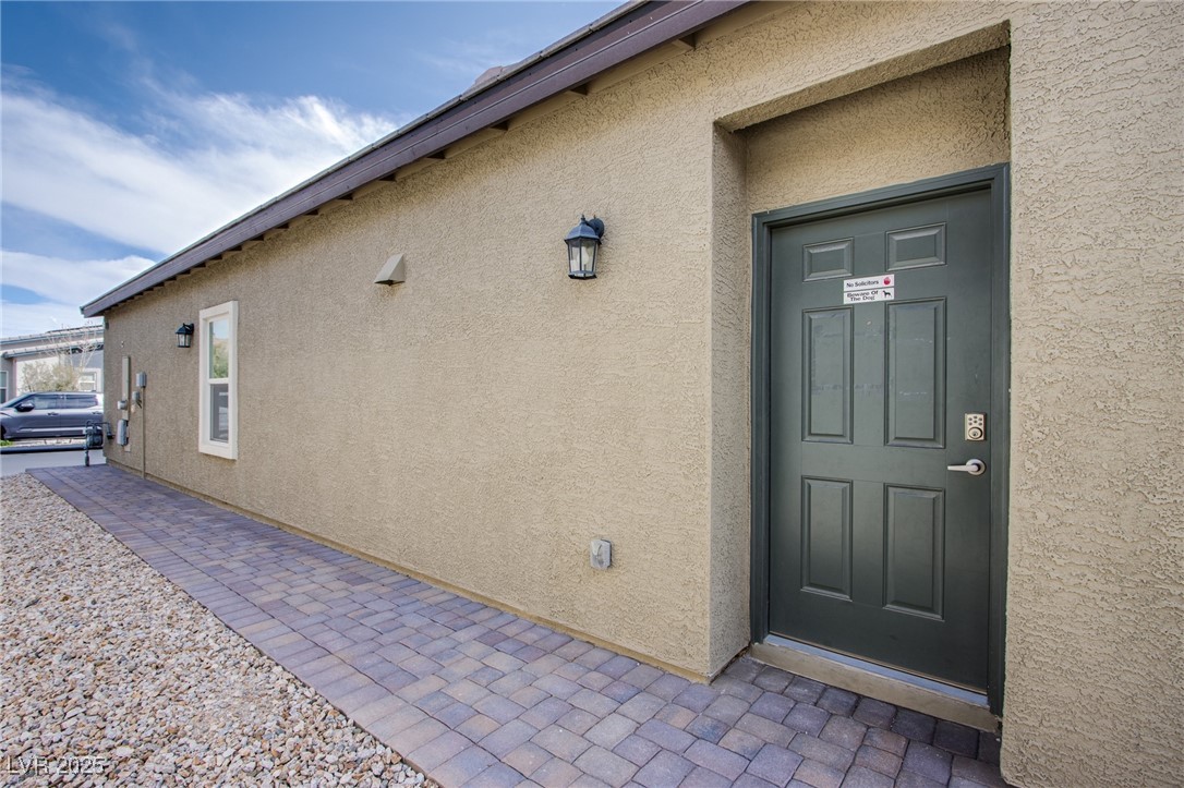 7517 Crested Moon Street, North Las Vegas, Nevada image 4