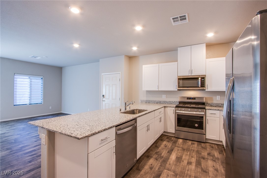 7517 Crested Moon Street, North Las Vegas, Nevada image 11