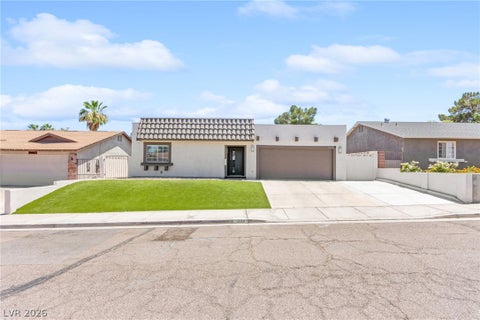 Photo of 5133 Laurelwood Avenue, Las Vegas, NV 89122 (MLS # 2790952)