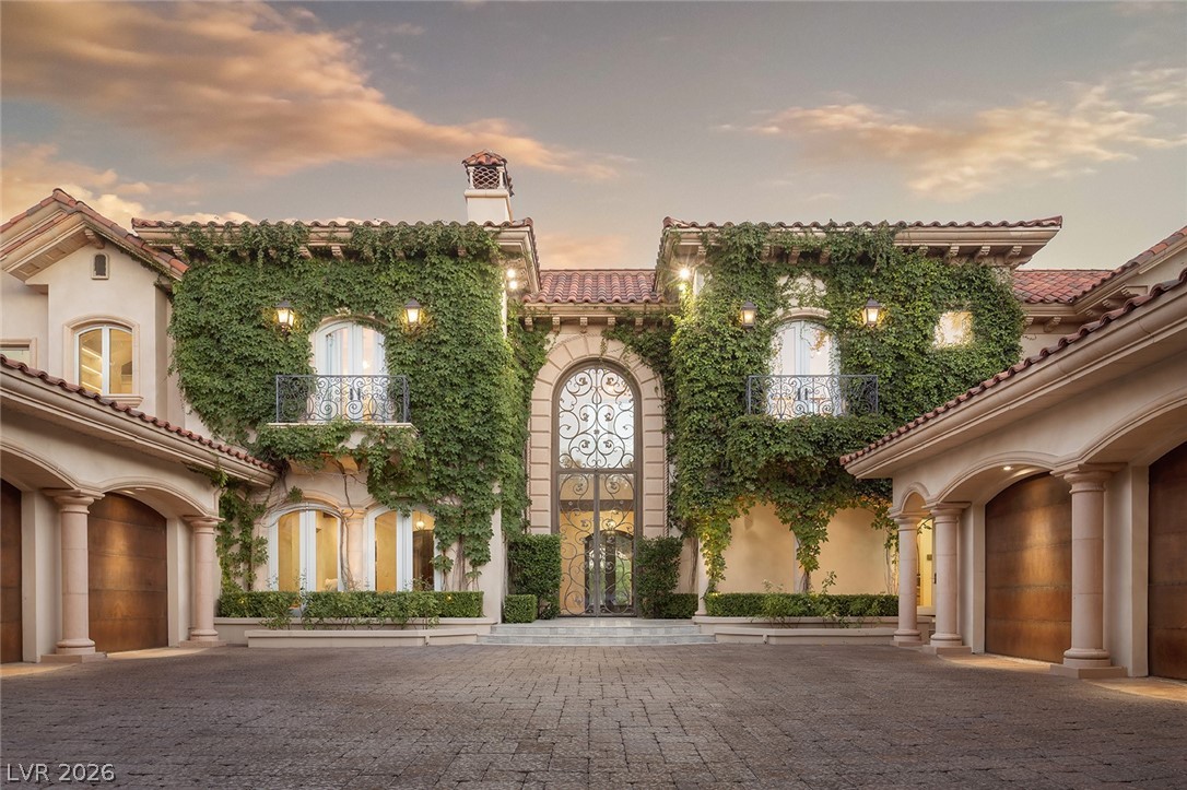 9017 Grove Crest Lane