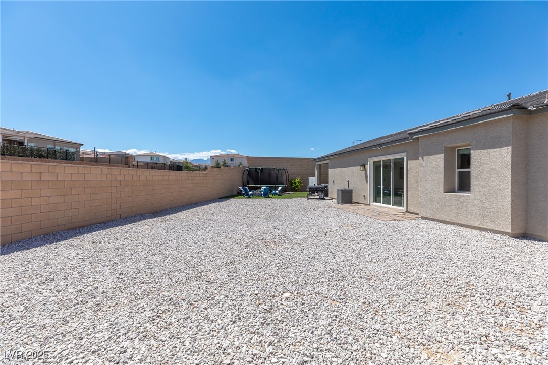 8929 Cassia Winds Street, Las Vegas, Nevada image 9