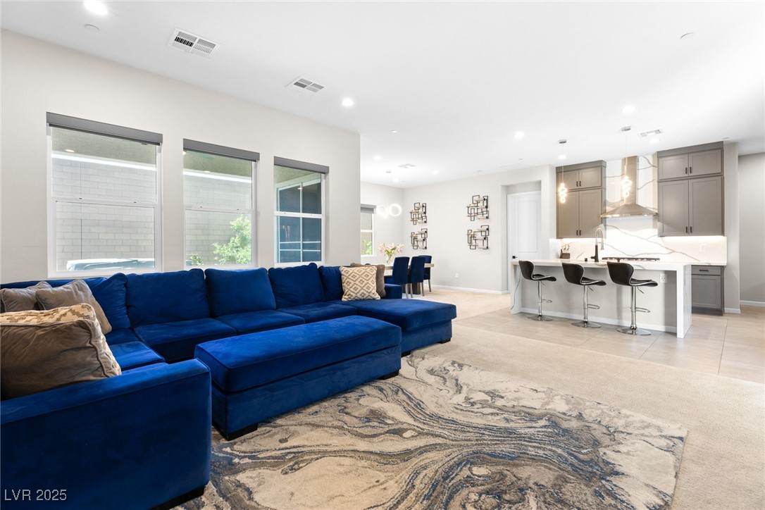 8929 Cassia Winds Street, Las Vegas, Nevada image 25
