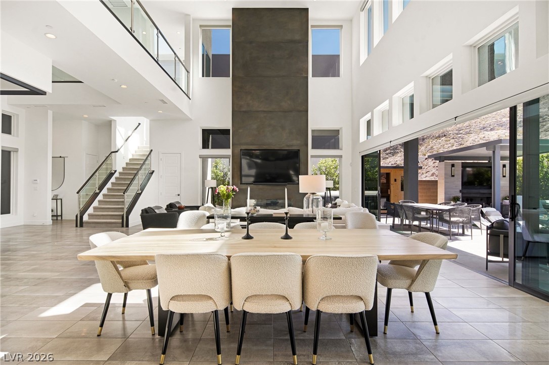 5281 Feathertop Drive