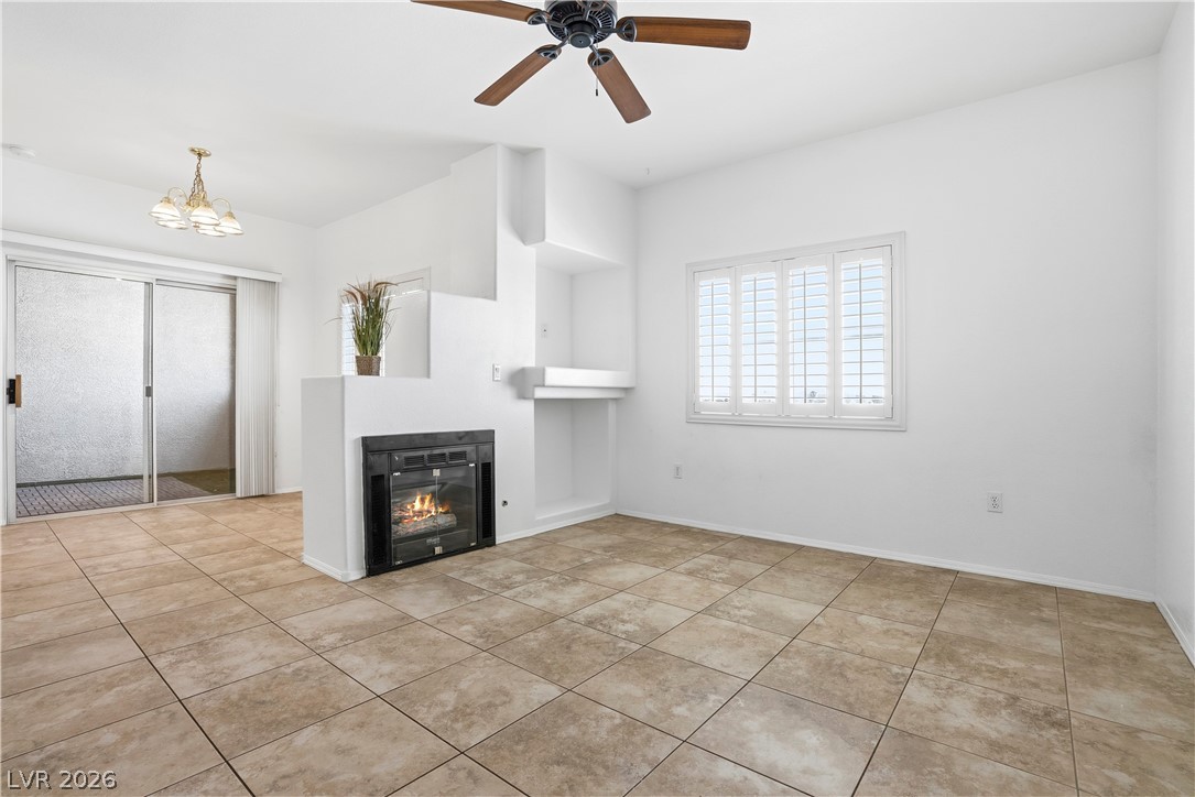 8501 W University Avenue 2089