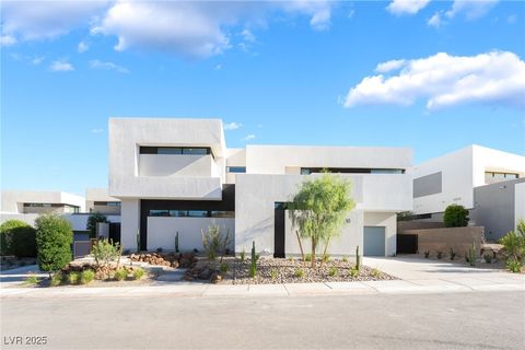 33 Falling Ridge Lane Henderson NV 89011