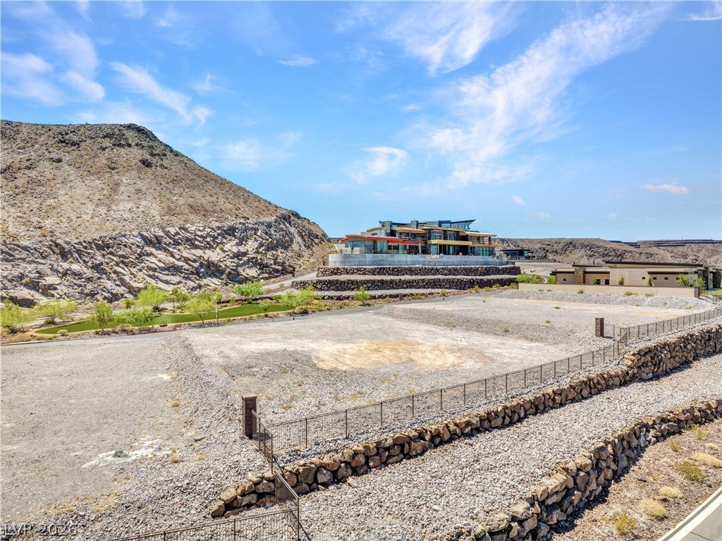 5 Stonecutter Court