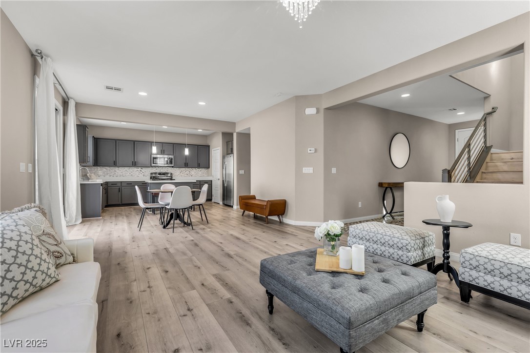 Las Vegas, Nevada 89141, United States, 3 Bedrooms Bedrooms, ,3 BathroomsBathrooms,Residential,Pending,107947