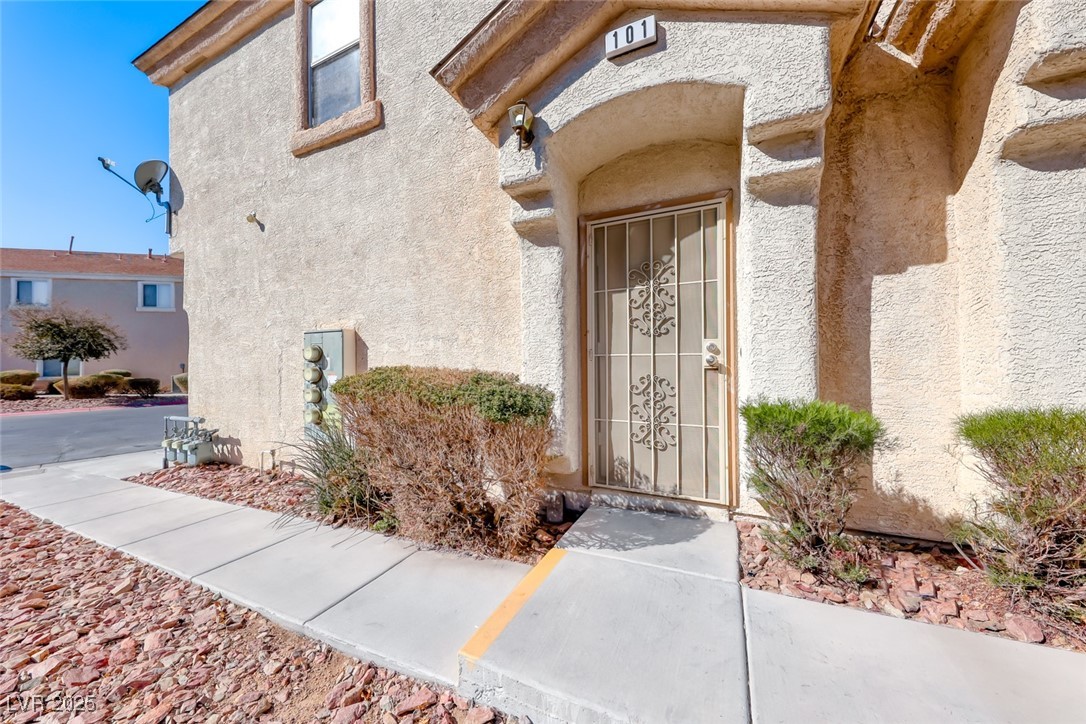 5974 Jagged Cut Street #101, Henderson, Nevada image 3