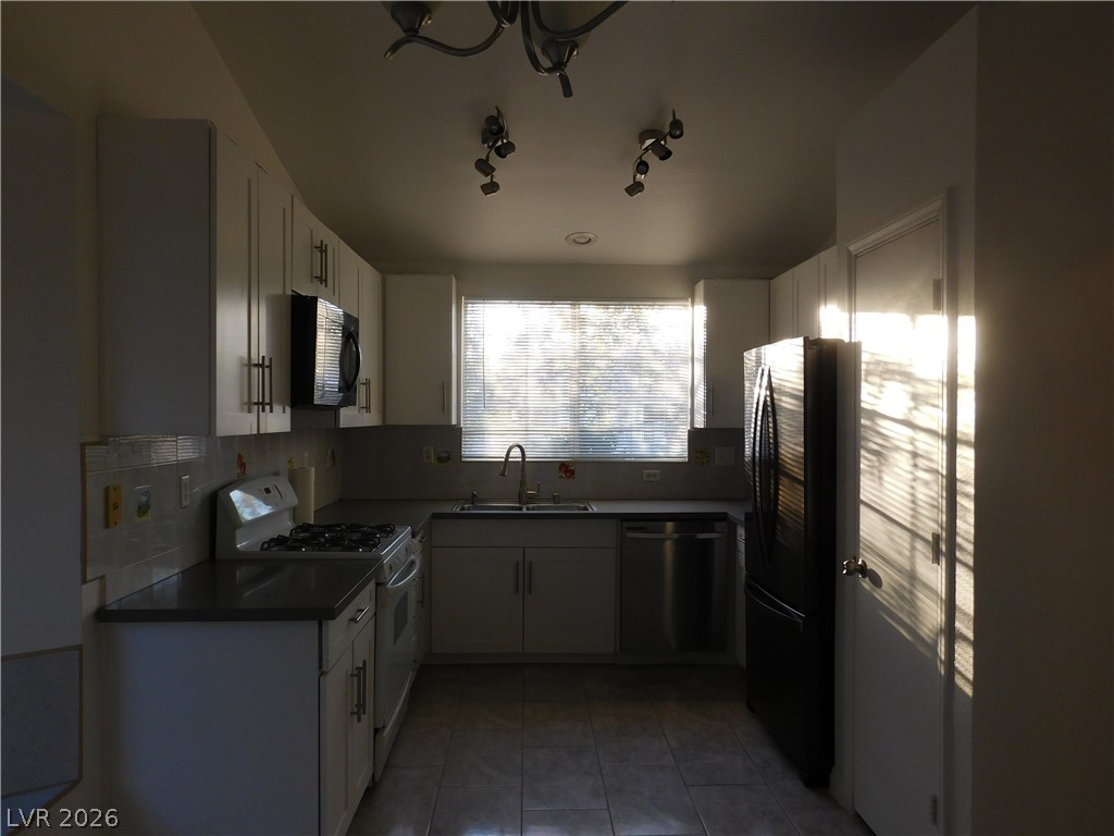 1432 Dresden Doll Street