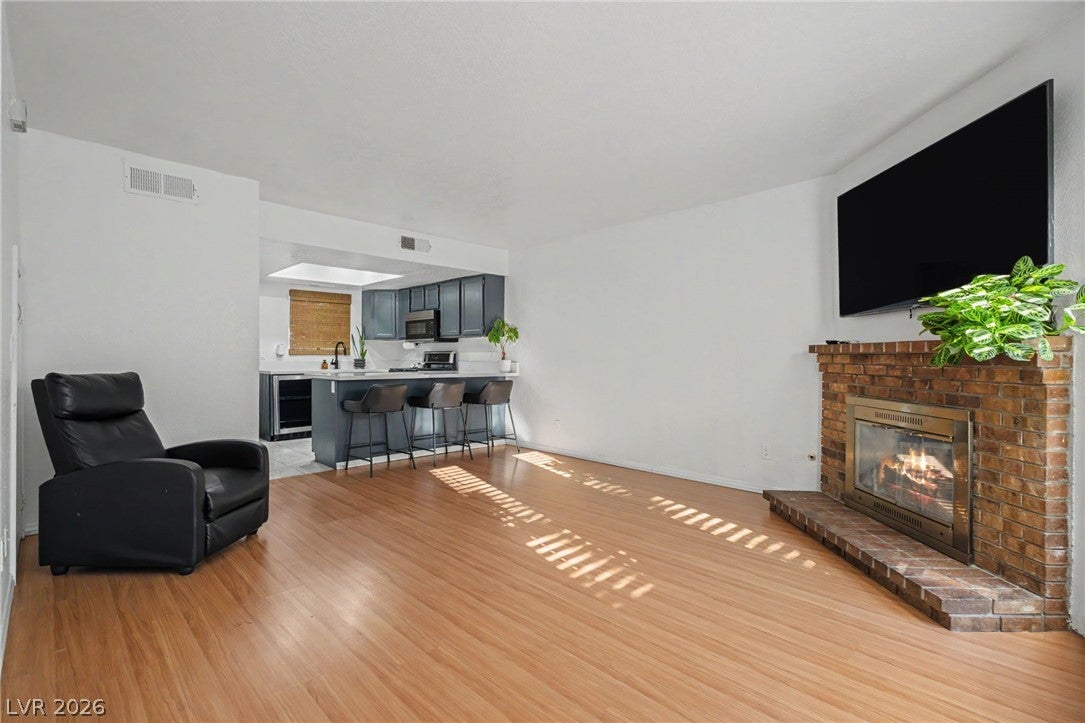 515 Sellers Place