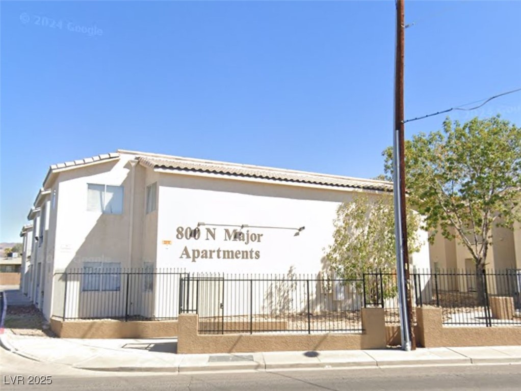 800 N Major Avenue 0