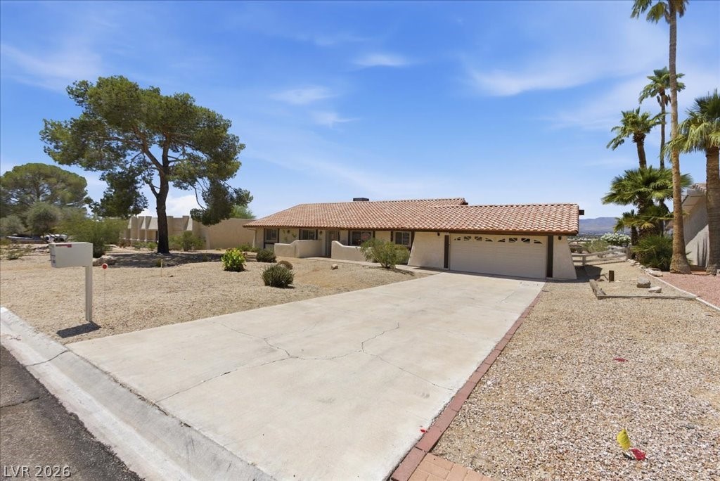 1073 Sidehill Way