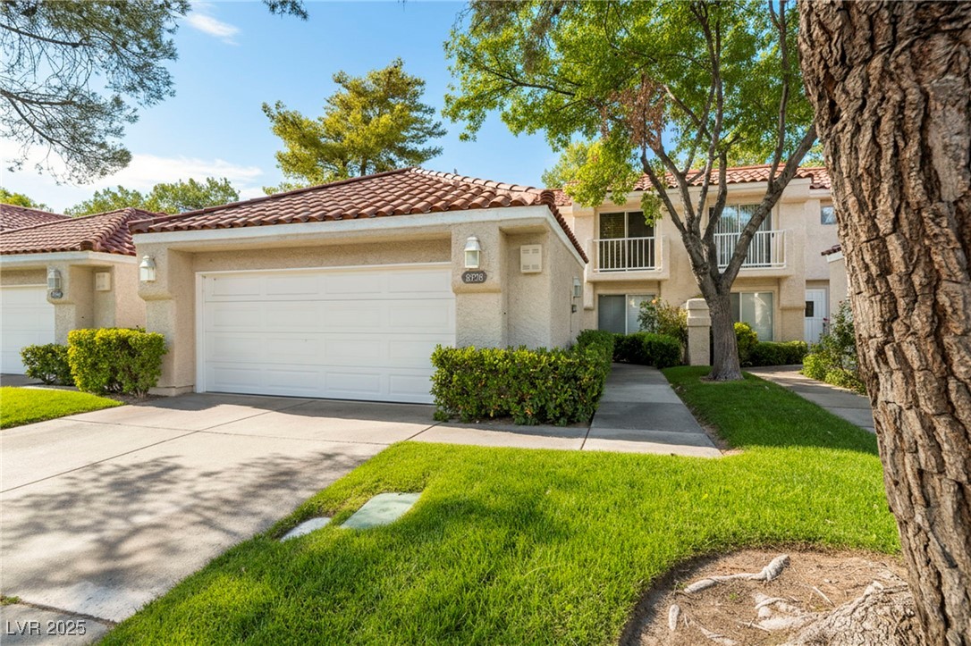 6976 Emerald Springs Lane