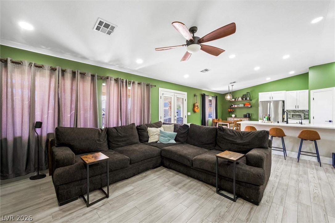 909 Cobblestone Cove Road