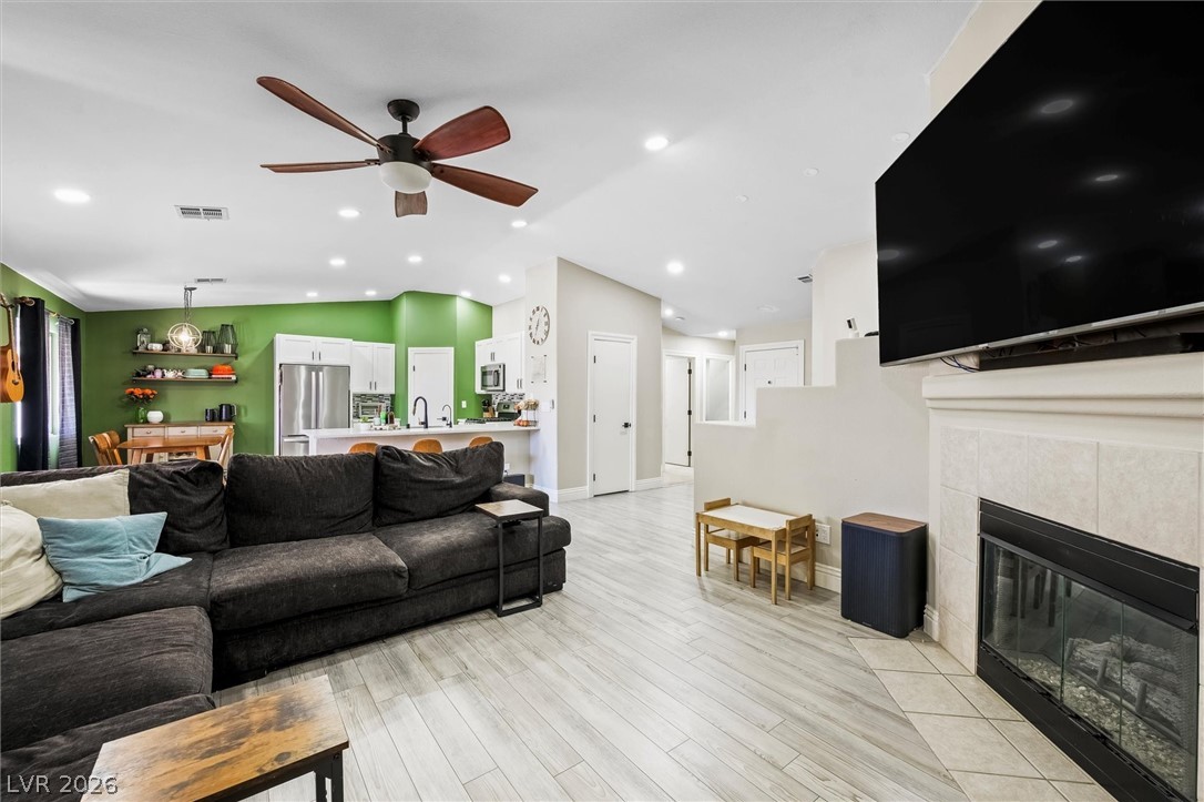 909 Cobblestone Cove Road