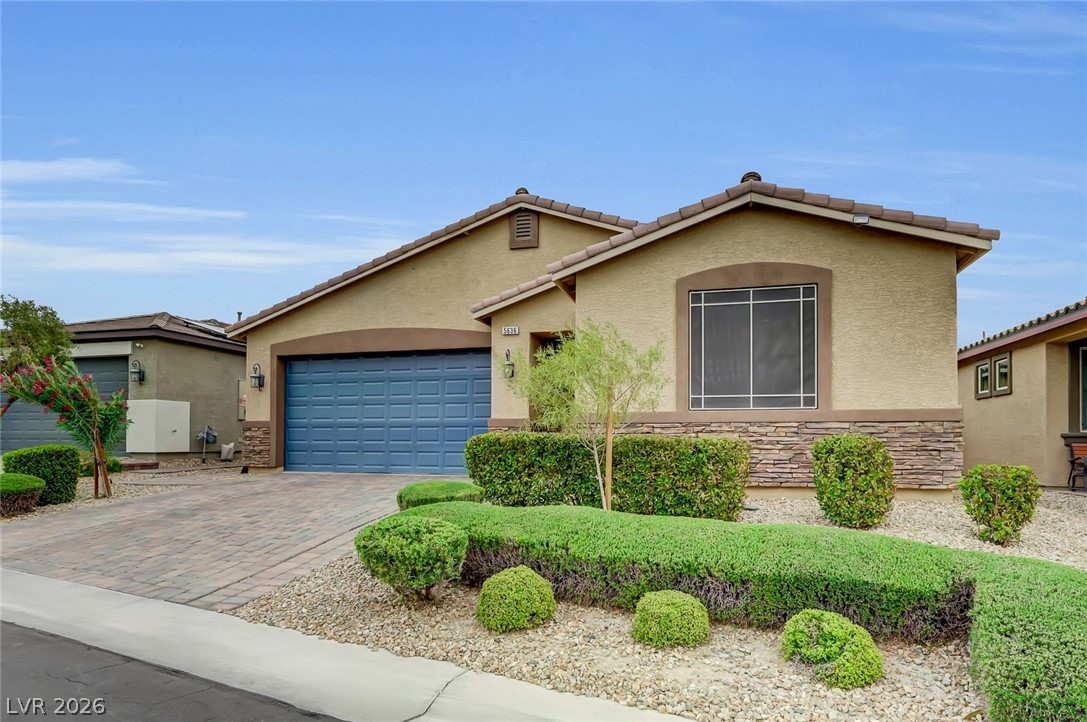 5636 Akula Bay Street