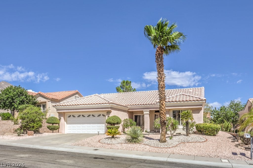 10700 Grand Cypress Avenue
