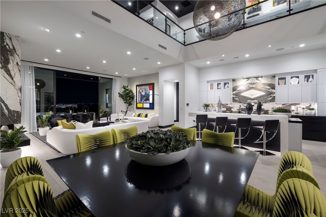 553 Overlook Rim Drive