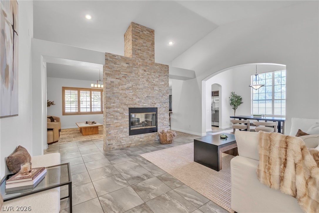 8528 Highland View Avenue