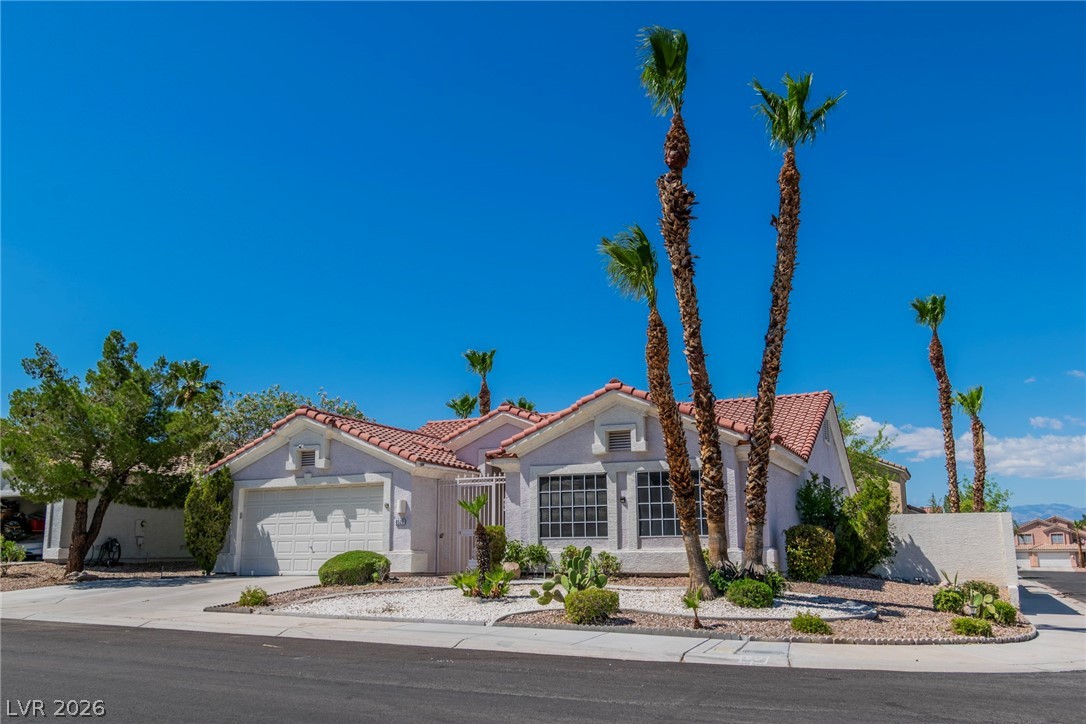 8528 Highland View Avenue
