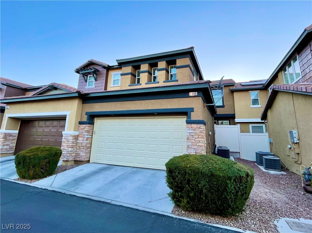 Henderson, Nevada 89044, United States, 3 Bedrooms Bedrooms, ,3 BathroomsBathrooms,Residential,Pending,87890