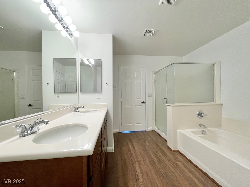 Henderson, Nevada 89044, United States, 3 Bedrooms Bedrooms, ,3 BathroomsBathrooms,Residential,Pending,87890