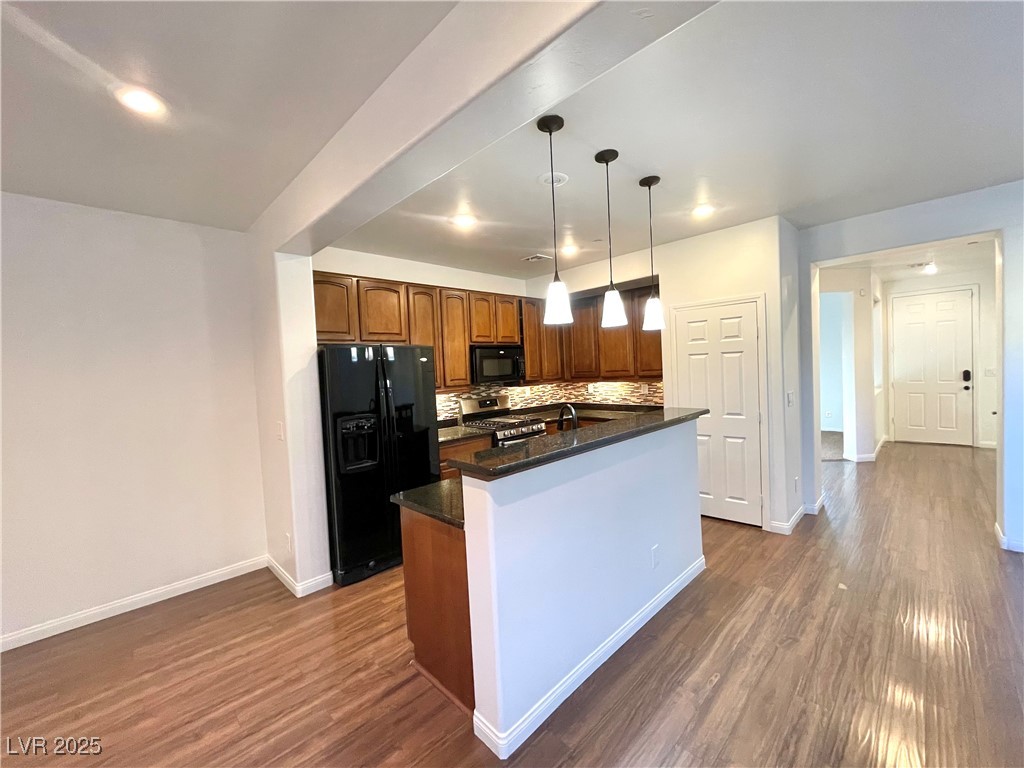 Henderson, Nevada 89044, United States, 3 Bedrooms Bedrooms, ,3 BathroomsBathrooms,Residential,Pending,87890