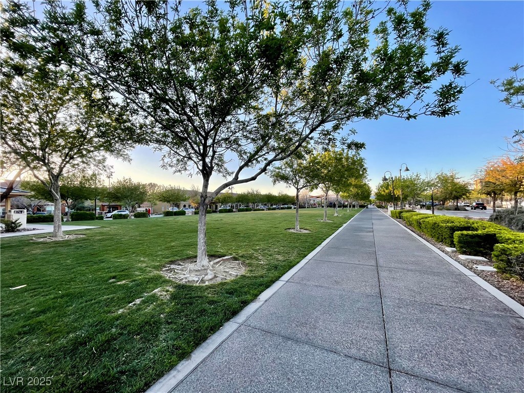 Henderson, Nevada 89044, United States, 3 Bedrooms Bedrooms, ,3 BathroomsBathrooms,Residential,Pending,87890