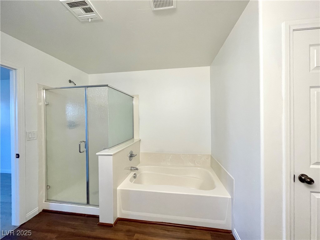 Henderson, Nevada 89044, United States, 3 Bedrooms Bedrooms, ,3 BathroomsBathrooms,Residential,Pending,87890