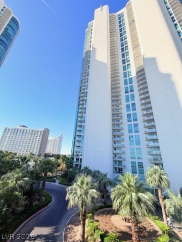 Photo of 222 Karen Avenue #2904, Las Vegas, NV 89109 (MLS # 2784210)