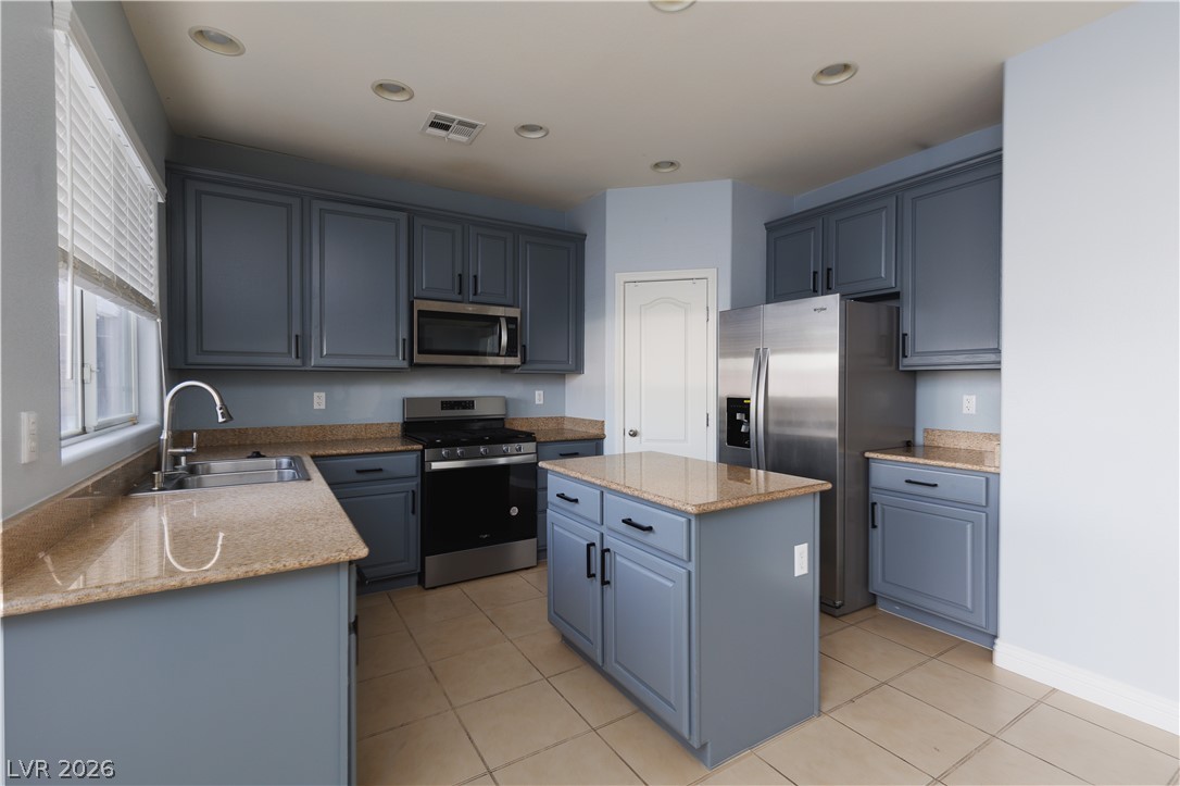 5124 Teal Petals Street
