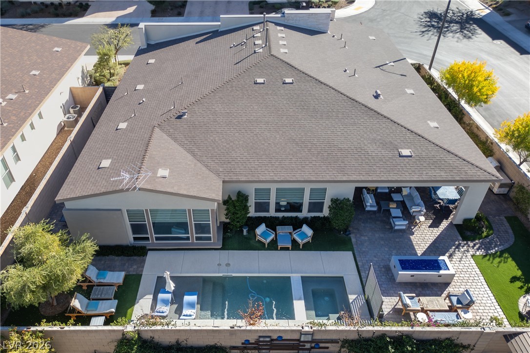 3016 Travesara Avenue