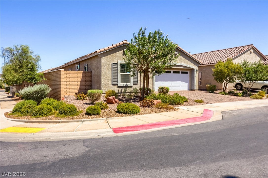 72 Summer Rhapsody Avenue