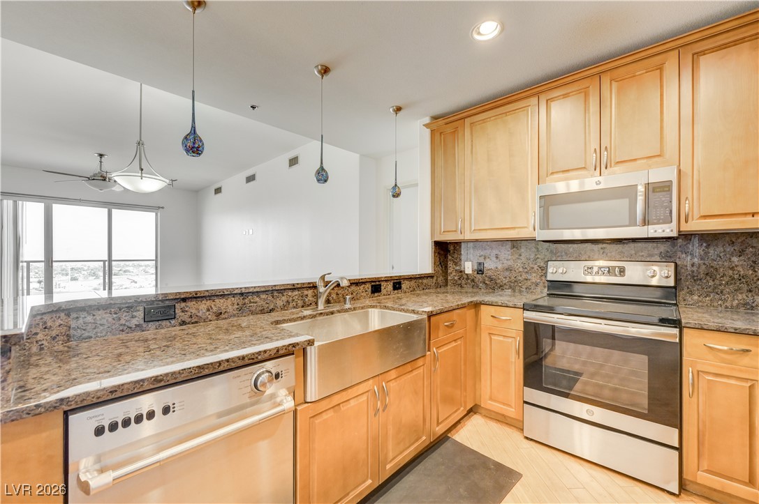 8255 Las Vegas Boulevard 1203