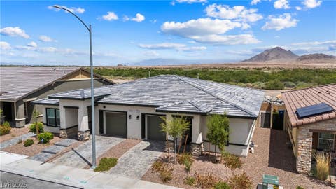 Townhouse For Sale - 340 Larksong Avenue<br/> Henderson, NV 89011
