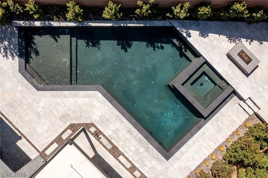 1 Garden Shadow Lane