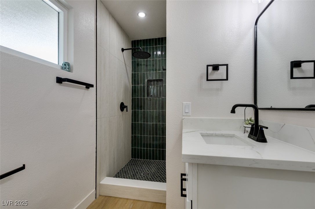 1041 E St Louis Avenue