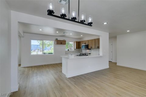 Photo of 1041 E St Louis Avenue, Las Vegas, NV 89104 (MLS # 2732449)