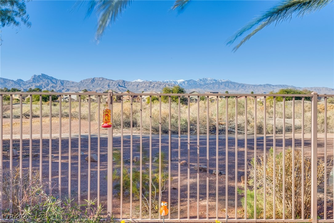 8177 Bay Colony Street