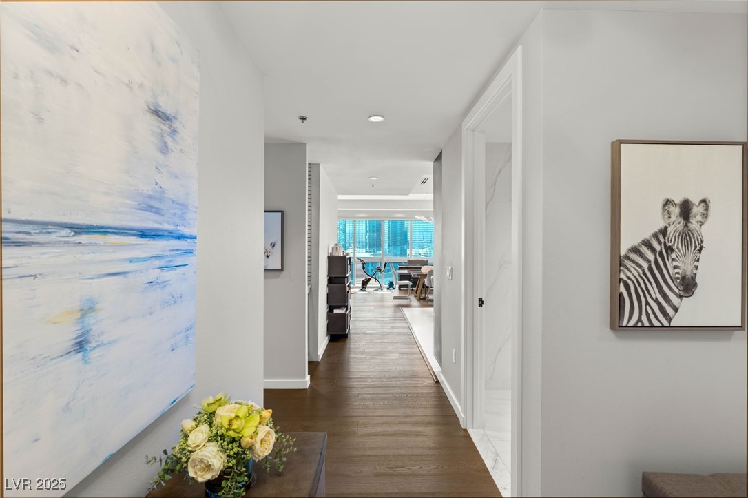 Las Vegas, Nevada 89103, United States, 2 Bedrooms Bedrooms, ,2 BathroomsBathrooms,Residential,Active,113792