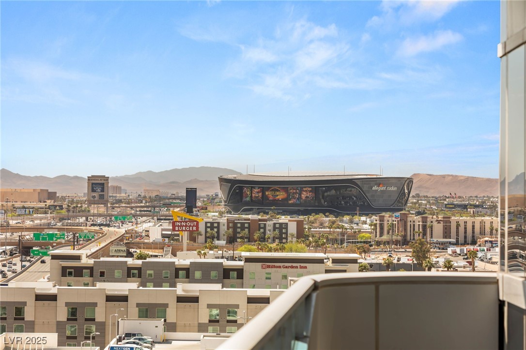 Las Vegas, Nevada 89103, United States, 2 Bedrooms Bedrooms, ,2 BathroomsBathrooms,Residential,Active,113792