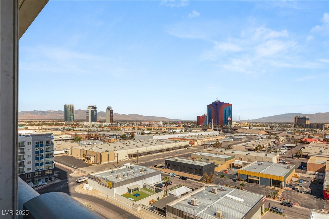 Las Vegas, Nevada 89103, United States, 2 Bedrooms Bedrooms, ,2 BathroomsBathrooms,Residential,Active,113792