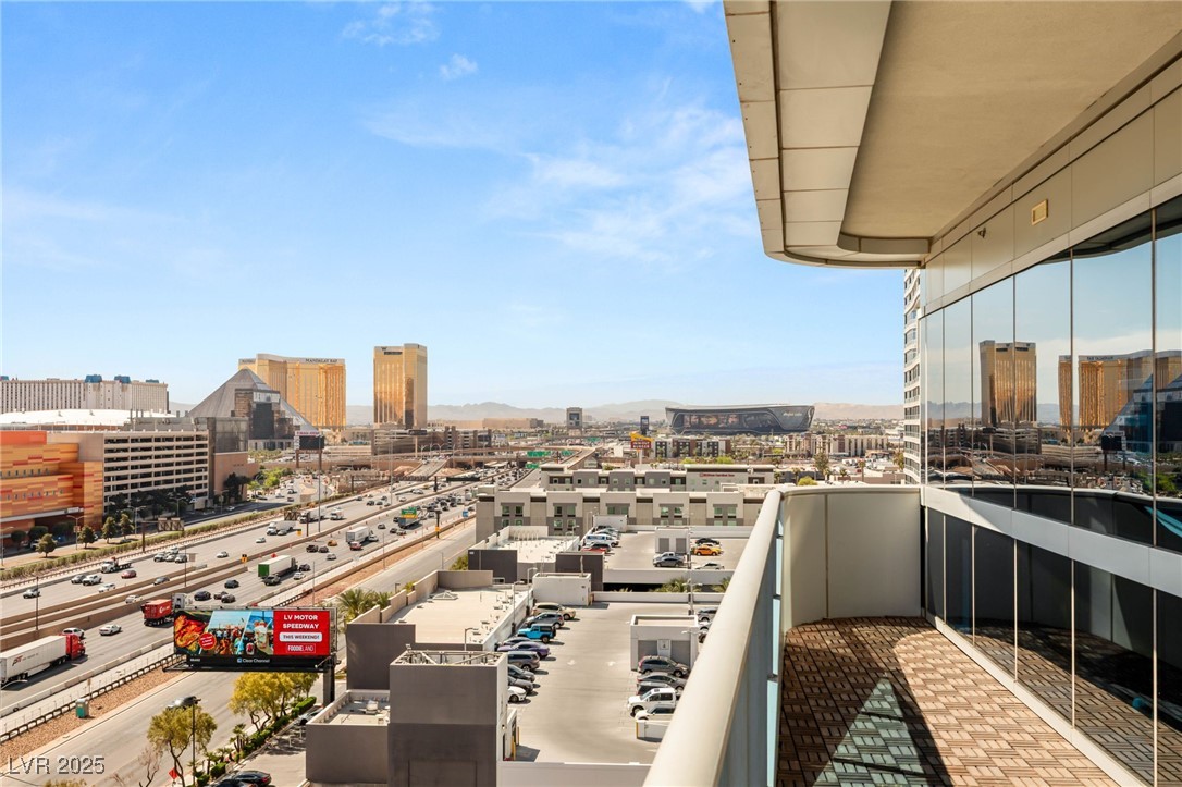 Las Vegas, Nevada 89103, United States, 2 Bedrooms Bedrooms, ,2 BathroomsBathrooms,Residential,Active,113792