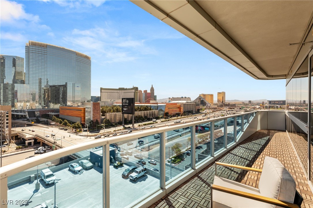 Las Vegas, Nevada 89103, United States, 2 Bedrooms Bedrooms, ,2 BathroomsBathrooms,Residential,Active,113792