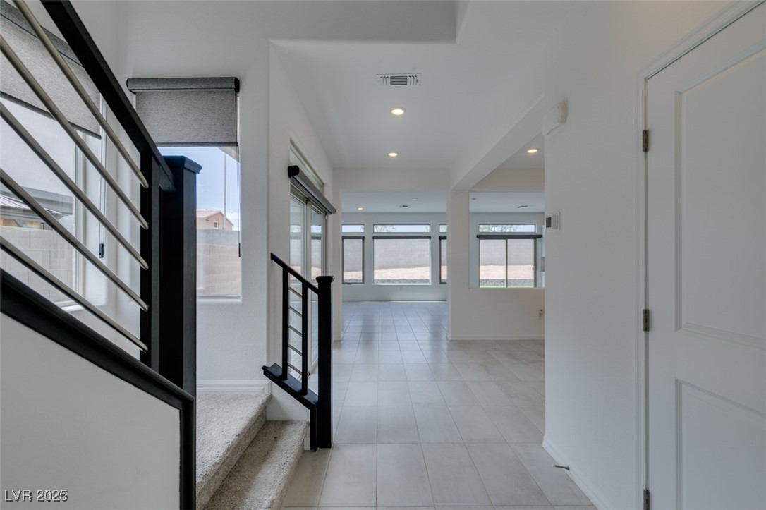 681 Stone Hammer Avenue, Las Vegas, Nevada image 3