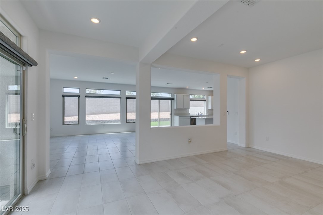 681 Stone Hammer Avenue, Las Vegas, Nevada image 4