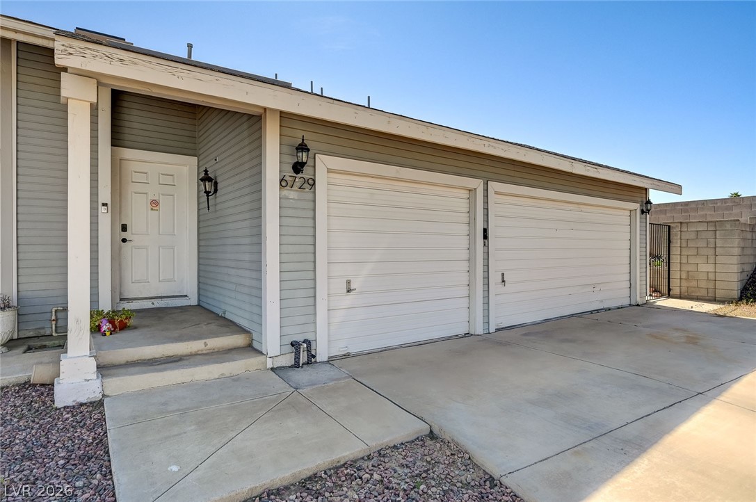 6729 Brunswick Circle