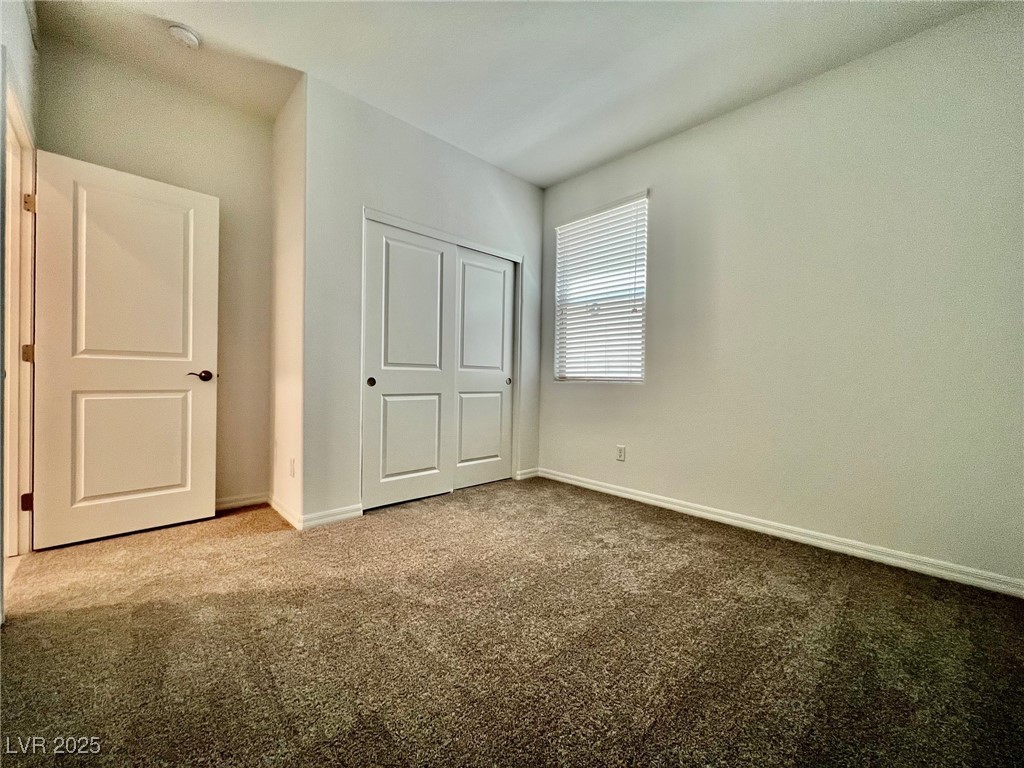 8003 Adelaide Hills Street