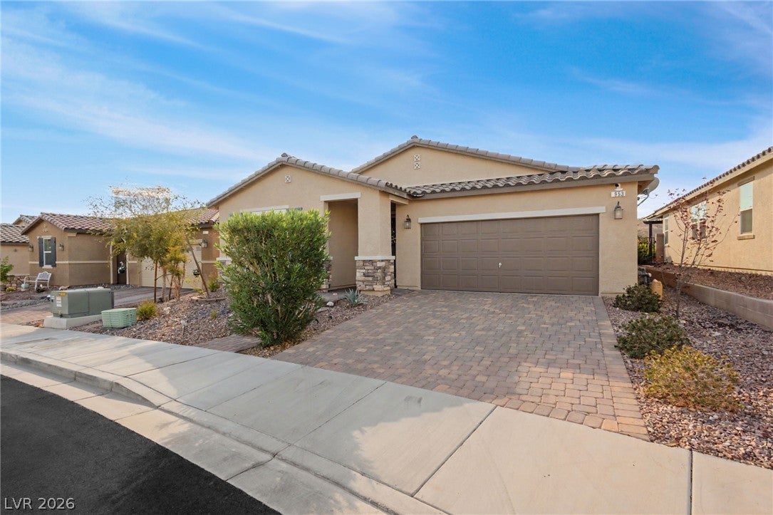 953 Soaring Moon Drive